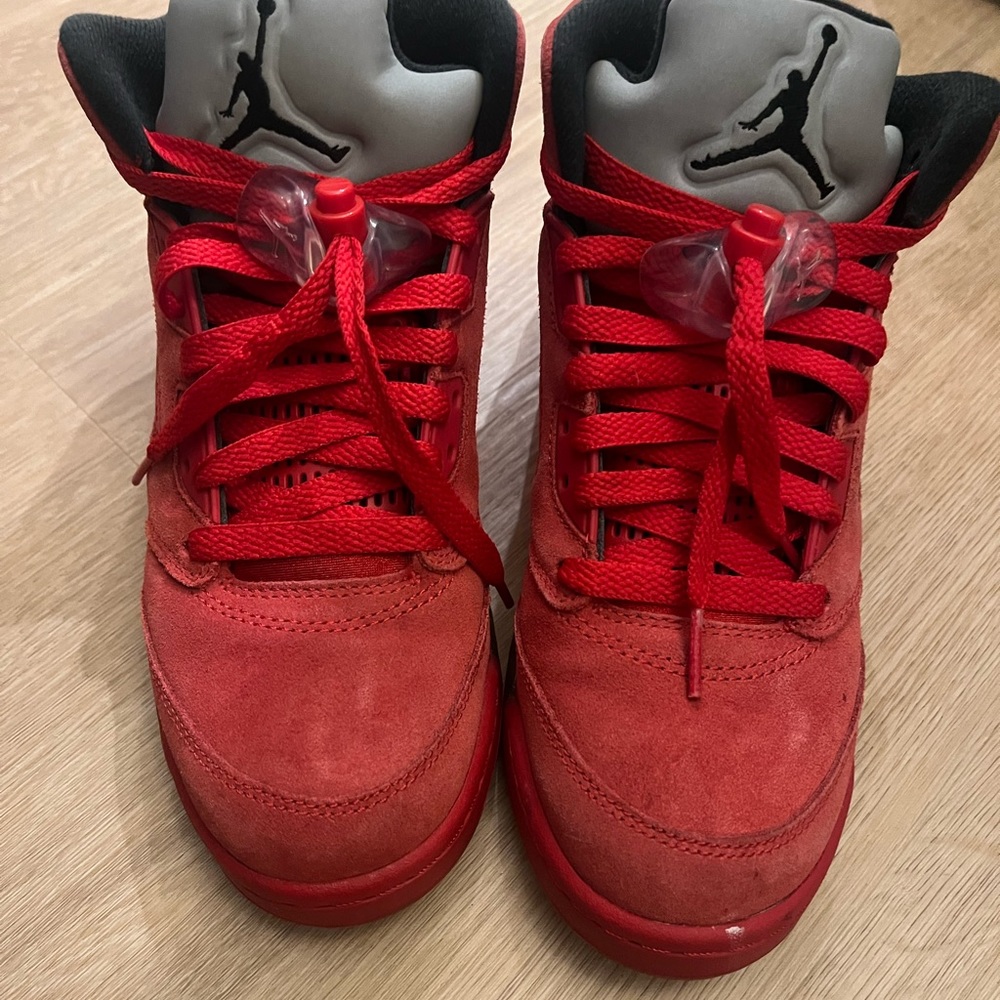 Air Jordan 5 size 4.5 minor wear
